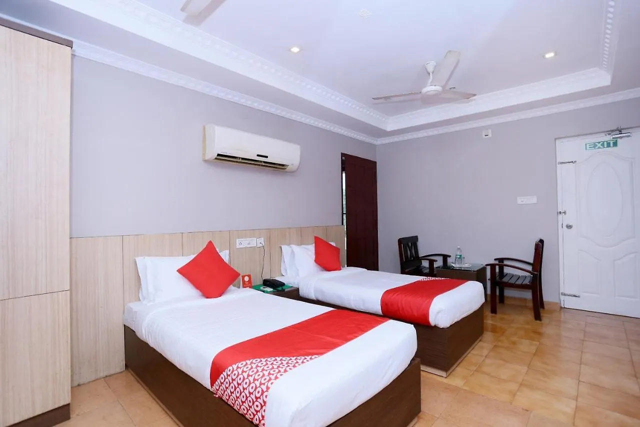 Oyo 23116 Gino Tourist Home Kochi Indie